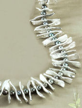 FN4SN3 (Sterling Silver & Black Pearl Necklace)