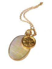 mbNCloverMOP (Long Necklace with Mother Of Pearl Oval and Clover)